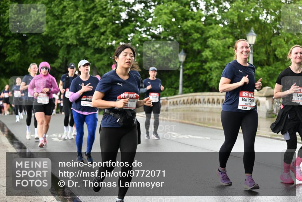 14.06.2026 - REWE Women's Run Dr. Thomas Lammeyer http://msf.ph/oto/9772071 14.06.2026 09:50:16 Laufen 61, 10350, 110 meine-sportfotos.de