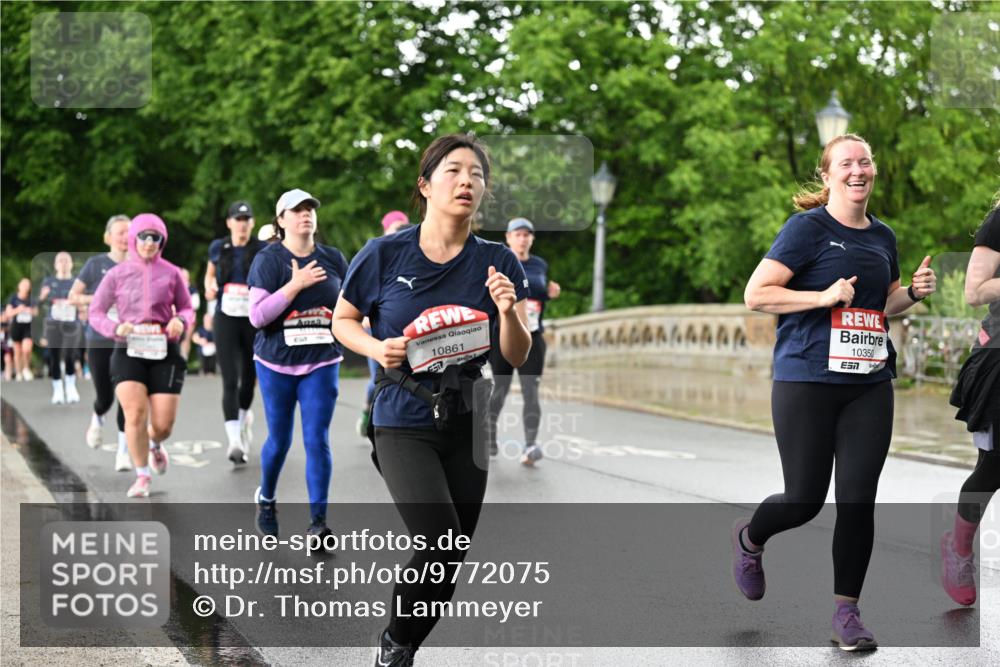 14.06.2026 - REWE Women's Run Dr. Thomas Lammeyer http://msf.ph/oto/9772075 14.06.2026 09:50:16 Laufen 10861, 10350, 7 meine-sportfotos.de