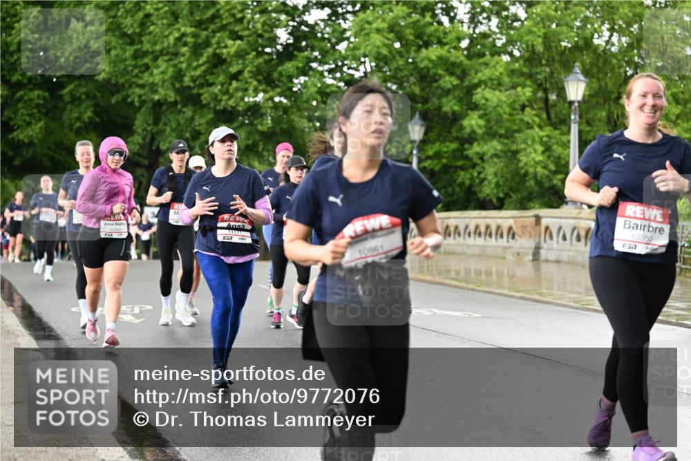 14.06.2026 - REWE Women's Run Dr. Thomas Lammeyer http://msf.ph/oto/9772076 14.06.2026 09:50:17 Laufen 10383, 7, 11177, 10861, 10350 meine-sportfotos.de