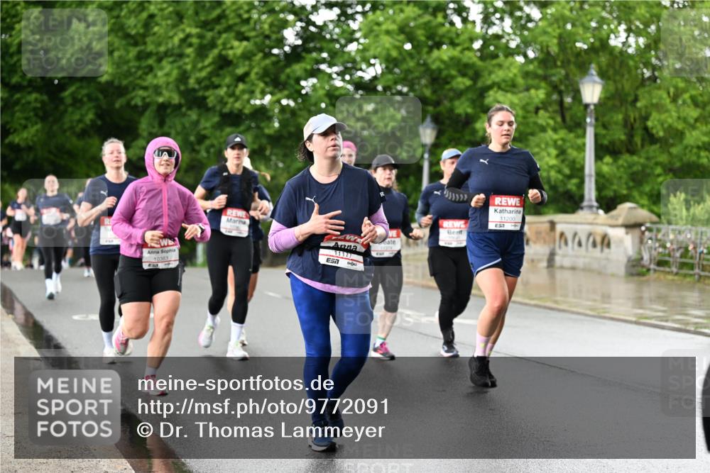 14.06.2026 - REWE Women's Run Dr. Thomas Lammeyer http://msf.ph/oto/9772091 14.06.2026 09:50:18 Laufen 10383, 11177, 57, 11200, 7 meine-sportfotos.de