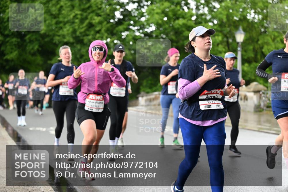 14.06.2026 - REWE Women's Run Dr. Thomas Lammeyer http://msf.ph/oto/9772104 14.06.2026 09:50:19 Laufen 10383, 11117, 7 meine-sportfotos.de