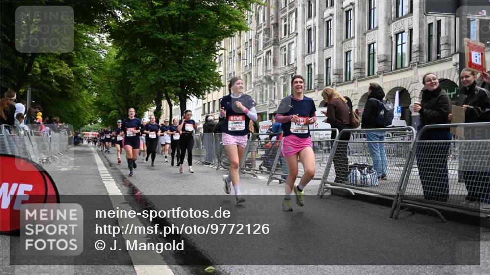 14.06.2026 - REWE Women's Run J. Mangold http://msf.ph/oto/9772126 14.06.2026 10:00:26 Ziel 10042, 10043, 10101, 10198, 10905, 11101, 11205, 11229, 11278, 11324, 11493 meine-sportfotos.de