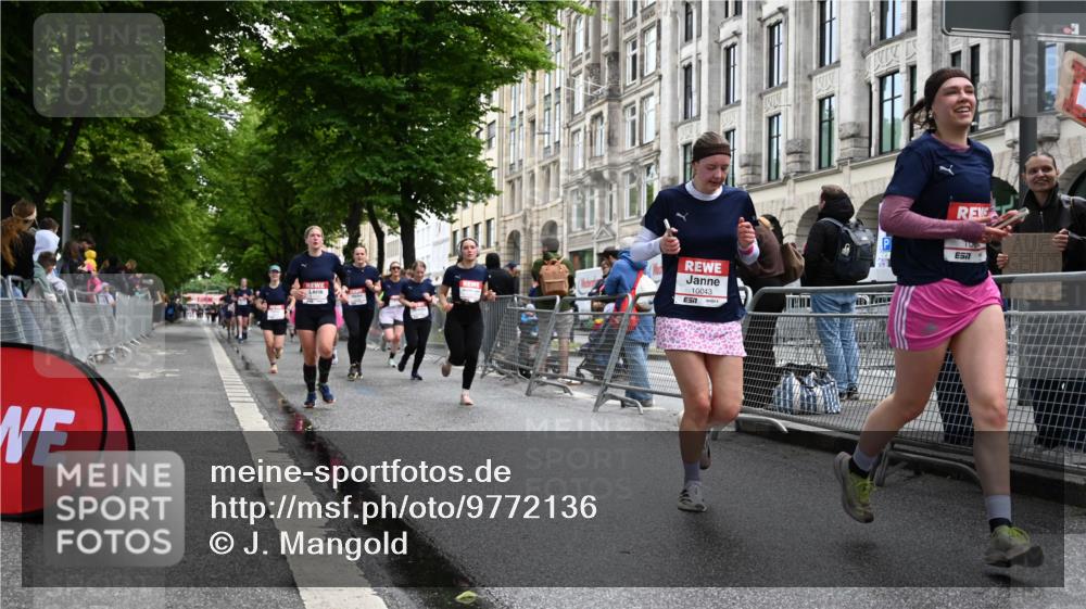 14.06.2026 - REWE Women's Run J. Mangold http://msf.ph/oto/9772136 14.06.2026 10:00:27 Ziel 10042, 10043, 10101, 10198, 10905, 11205, 11229, 11278, 11324, 11422, 11493 meine-sportfotos.de