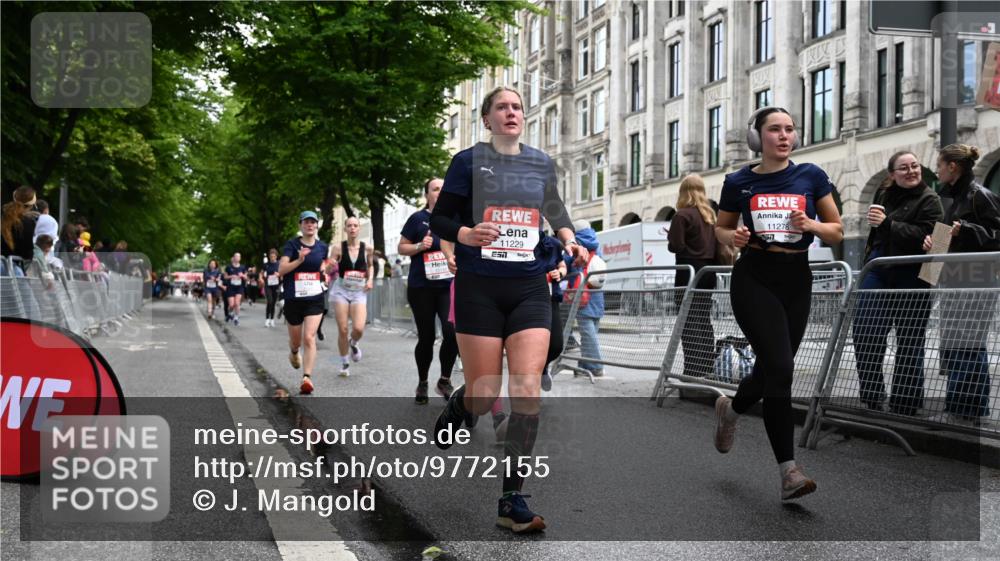 14.06.2026 - REWE Women's Run J. Mangold http://msf.ph/oto/9772155 14.06.2026 10:00:29 Ziel 10042, 10043, 10101, 10198, 10905, 11205, 11229, 11278, 11324, 11422, 11493 meine-sportfotos.de