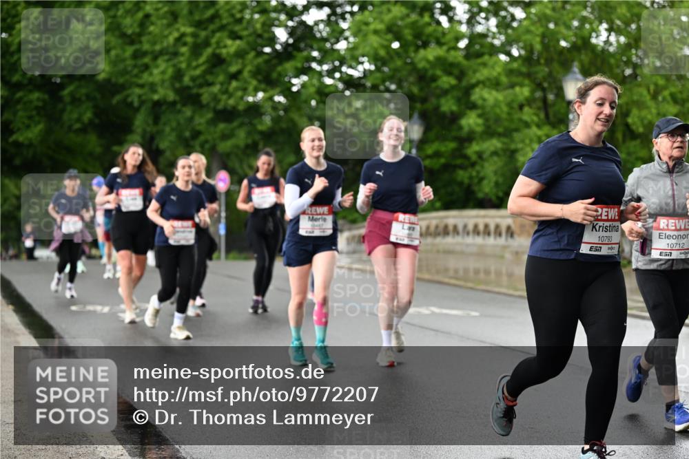 14.06.2026 - REWE Women's Run Dr. Thomas Lammeyer http://msf.ph/oto/9772207 14.06.2026 09:50:26 Laufen 324, 10793, 7, 10712 meine-sportfotos.de