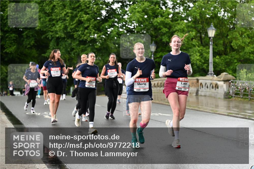 14.06.2026 - REWE Women's Run Dr. Thomas Lammeyer http://msf.ph/oto/9772218 14.06.2026 09:50:27 Laufen 10413, 11127, 10467, 7, 10949, 7 meine-sportfotos.de