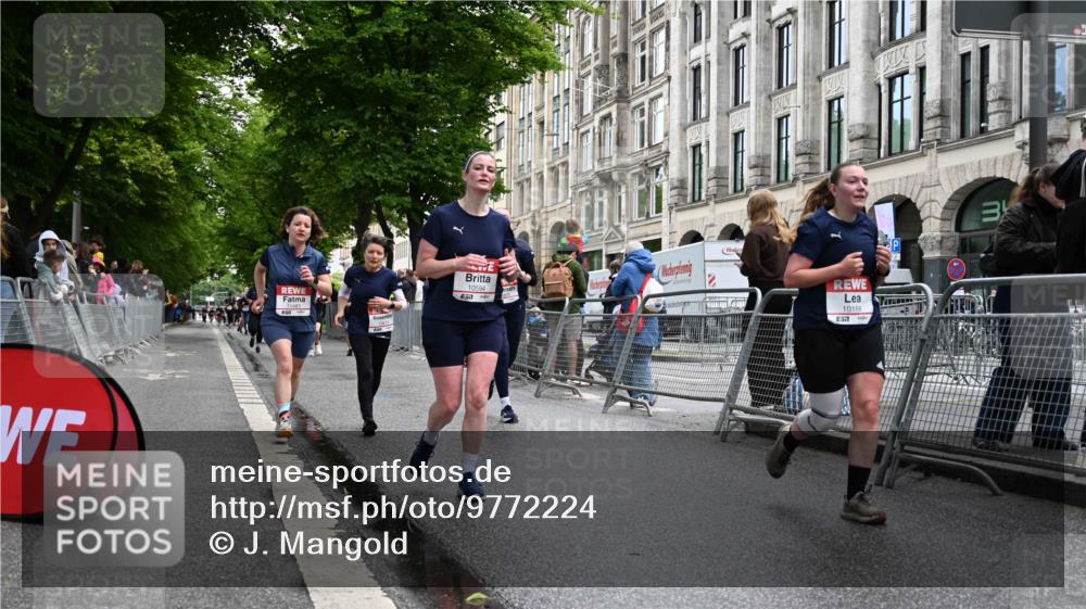 14.06.2026 - REWE Women's Run J. Mangold http://msf.ph/oto/9772224 14.06.2026 10:00:37 Ziel 10162, 10188, 10454, 10594, 10613, 10805, 11422, 11483 meine-sportfotos.de