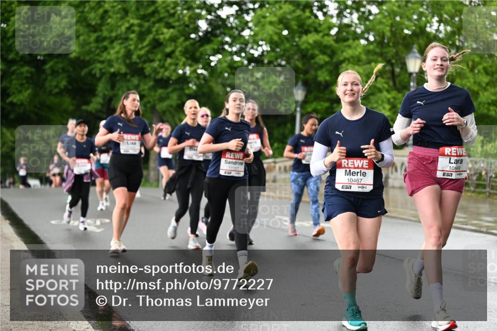 14.06.2026 - REWE Women's Run Dr. Thomas Lammeyer http://msf.ph/oto/9772227 14.06.2026 09:50:27 Laufen 11127, 10467, 10949 meine-sportfotos.de