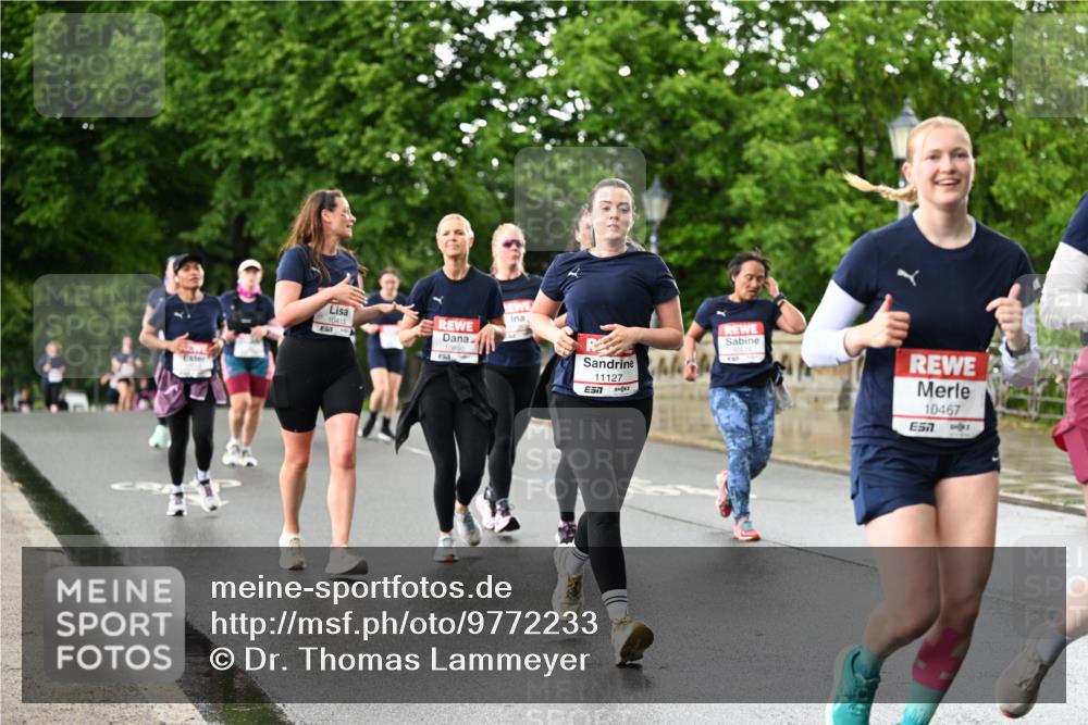 14.06.2026 - REWE Women's Run Dr. Thomas Lammeyer http://msf.ph/oto/9772233 14.06.2026 09:50:28 Laufen 10890, 10413, 11127, 7, 10467 meine-sportfotos.de
