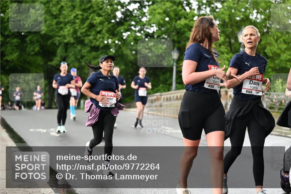 14.06.2026 - REWE Women's Run Dr. Thomas Lammeyer http://msf.ph/oto/9772264 14.06.2026 09:50:30 Laufen 48, 10413, 10890, 7 meine-sportfotos.de