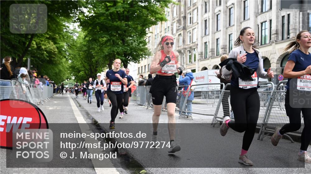 14.06.2026 - REWE Women's Run J. Mangold http://msf.ph/oto/9772274 14.06.2026 10:00:45 Ziel 10162, 10204, 10370, 10393, 10522, 10576, 10637, 10663, 11104, 11150, 11265, 11334, 11440, 11472 meine-sportfotos.de