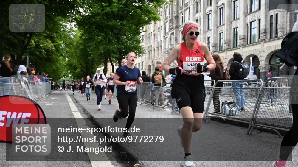 14.06.2026 - REWE Women's Run J. Mangold http://msf.ph/oto/9772279 14.06.2026 10:00:45 Ziel 10162, 10204, 10370, 10393, 10522, 10576, 10637, 10663, 11104, 11150, 11265, 11334, 11440, 11472 meine-sportfotos.de