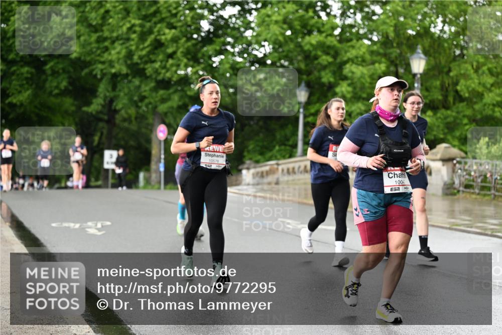 14.06.2026 - REWE Women's Run Dr. Thomas Lammeyer http://msf.ph/oto/9772295 14.06.2026 09:50:33 Laufen 10578, 5517, 21, 10047 meine-sportfotos.de