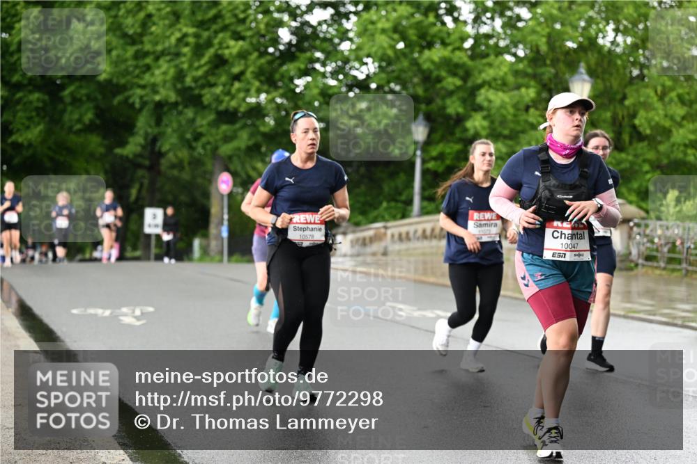 14.06.2026 - REWE Women's Run Dr. Thomas Lammeyer http://msf.ph/oto/9772298 14.06.2026 09:50:33 Laufen 10578, 11073, 10047, 7 meine-sportfotos.de