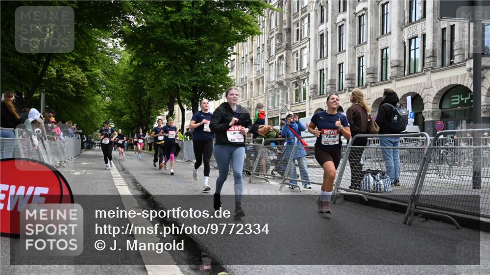 14.06.2026 - REWE Women's Run J. Mangold http://msf.ph/oto/9772334 14.06.2026 10:00:50 Ziel 10068, 10370, 10522, 10576, 11150, 11265, 11308, 11334, 11412, 11440, 11472, 11522 meine-sportfotos.de