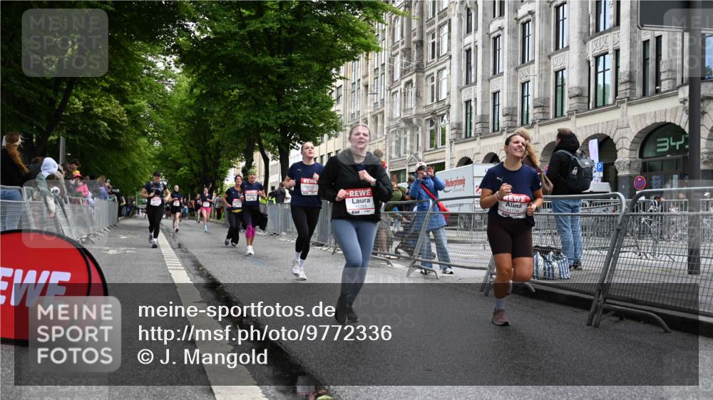 14.06.2026 - REWE Women's Run J. Mangold http://msf.ph/oto/9772336 14.06.2026 10:00:50 Ziel 10068, 10370, 10522, 10576, 11150, 11265, 11308, 11334, 11412, 11440, 11472, 11522 meine-sportfotos.de