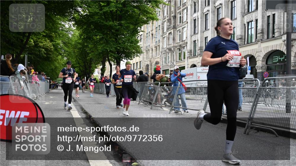 14.06.2026 - REWE Women's Run J. Mangold http://msf.ph/oto/9772356 14.06.2026 10:00:52 Ziel 10068, 10221, 10370, 10576, 11150, 11265, 11308, 11412, 11440, 11472, 11522 meine-sportfotos.de