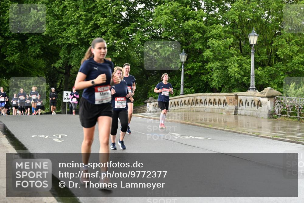 14.06.2026 - REWE Women's Run Dr. Thomas Lammeyer http://msf.ph/oto/9772377 14.06.2026 09:50:42 Laufen 3, 11455 meine-sportfotos.de