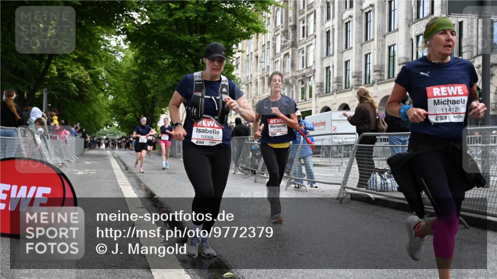 14.06.2026 - REWE Women's Run J. Mangold http://msf.ph/oto/9772379 14.06.2026 10:00:55 Ziel 10068, 10121, 10221, 10792, 11150, 11265, 11308, 11412, 11522 meine-sportfotos.de