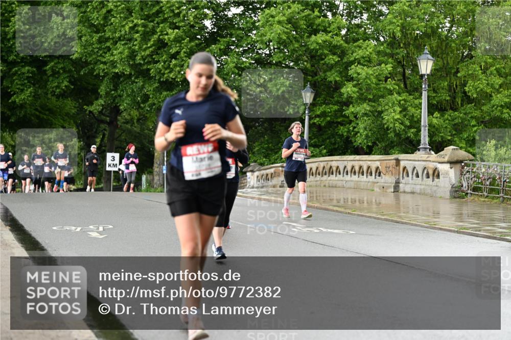 14.06.2026 - REWE Women's Run Dr. Thomas Lammeyer http://msf.ph/oto/9772382 14.06.2026 09:50:42 Laufen 3 meine-sportfotos.de