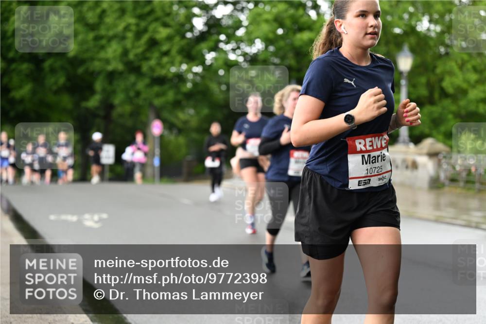 14.06.2026 - REWE Women's Run Dr. Thomas Lammeyer http://msf.ph/oto/9772398 14.06.2026 09:50:43 Laufen 10725, 7 meine-sportfotos.de