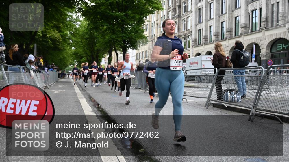 14.06.2026 - REWE Women's Run J. Mangold http://msf.ph/oto/9772462 14.06.2026 10:01:09 Ziel 10077, 10369, 10824, 10828, 10902, 10915, 11018, 11196, 11319 meine-sportfotos.de