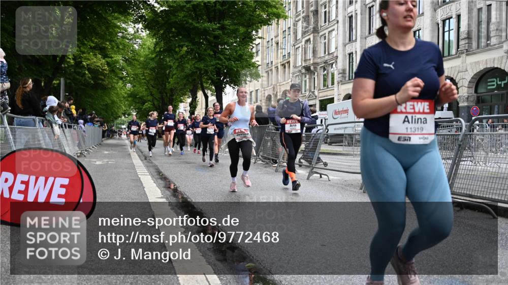 14.06.2026 - REWE Women's Run J. Mangold http://msf.ph/oto/9772468 14.06.2026 10:01:10 Ziel 10077, 10369, 10824, 10828, 10902, 10915, 10966, 11018, 11196, 11319 meine-sportfotos.de