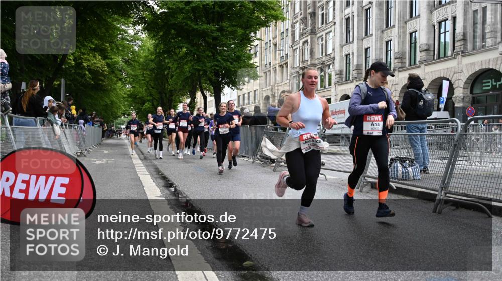 14.06.2026 - REWE Women's Run J. Mangold http://msf.ph/oto/9772475 14.06.2026 10:01:11 Ziel 10077, 10307, 10369, 10482, 10812, 10824, 10828, 10902, 10915, 10966, 11018, 11044, 11045, 11196, 11206, 11319 meine-sportfotos.de