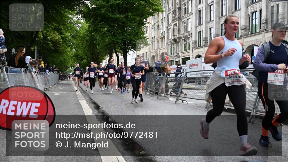 14.06.2026 - REWE Women's Run J. Mangold http://msf.ph/oto/9772481 14.06.2026 10:01:11 Ziel 10077, 10307, 10369, 10482, 10812, 10824, 10828, 10902, 10915, 10966, 11018, 11044, 11045, 11196, 11206, 11319 meine-sportfotos.de