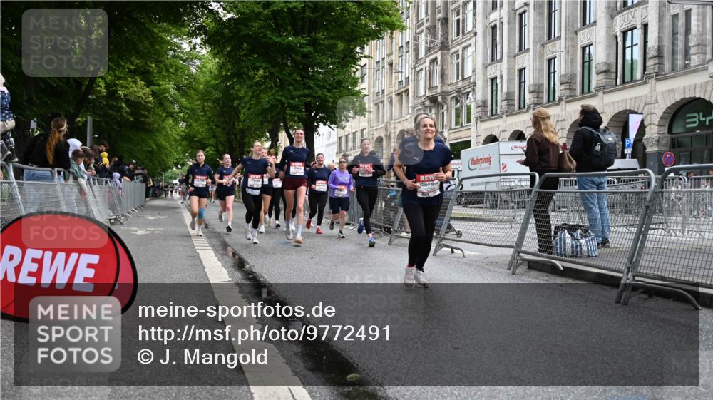 14.06.2026 - REWE Women's Run J. Mangold http://msf.ph/oto/9772491 14.06.2026 10:01:13 Ziel 10077, 10307, 10315, 10369, 10482, 10812, 10824, 10828, 10902, 10915, 10966, 11018, 11044, 11045, 11196, 11206, 11319, 11361 meine-sportfotos.de