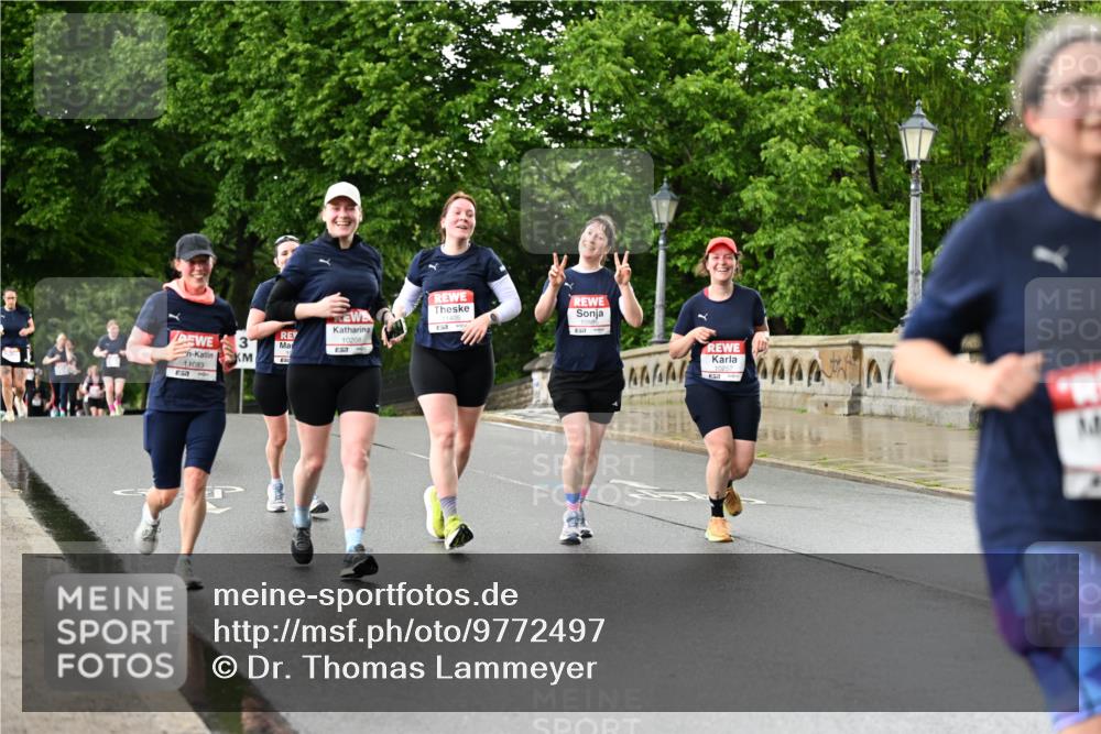 14.06.2026 - REWE Women's Run Dr. Thomas Lammeyer http://msf.ph/oto/9772497 14.06.2026 09:50:56 Laufen 3, 11083, 10208, 7 meine-sportfotos.de