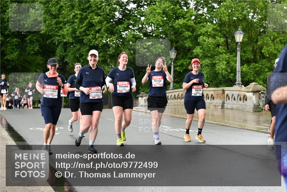 14.06.2026 - REWE Women's Run Dr. Thomas Lammeyer http://msf.ph/oto/9772499 14.06.2026 09:50:56 Laufen 106, 11083, 10208, 11405, 44444, 10257 meine-sportfotos.de