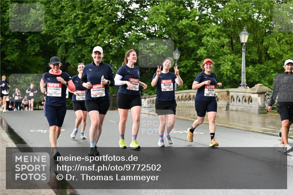 14.06.2026 - REWE Women's Run Dr. Thomas Lammeyer http://msf.ph/oto/9772502 14.06.2026 09:50:56 Laufen 405, 10886, 11083, 7, 10208, 4444, 10257 meine-sportfotos.de