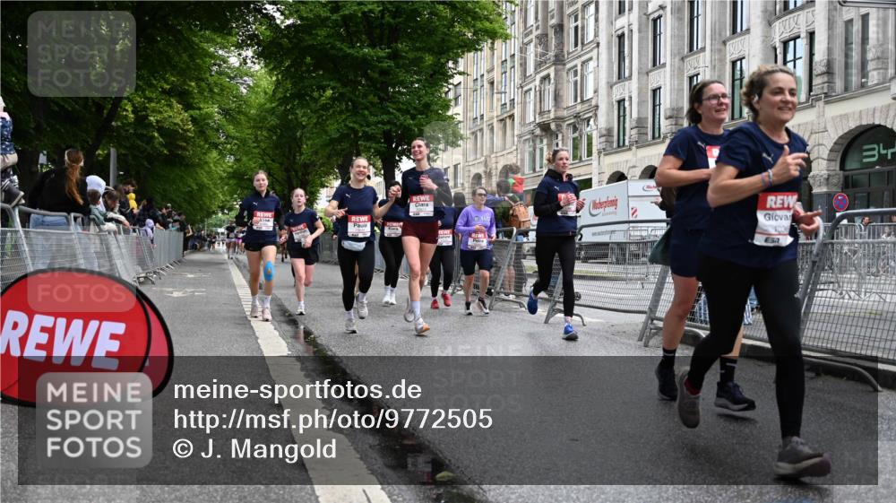 14.06.2026 - REWE Women's Run J. Mangold http://msf.ph/oto/9772505 14.06.2026 10:01:14 Ziel 10077, 10307, 10315, 10369, 10482, 10812, 10824, 10828, 10902, 10915, 10966, 11018, 11044, 11045, 11196, 11206, 11361 meine-sportfotos.de