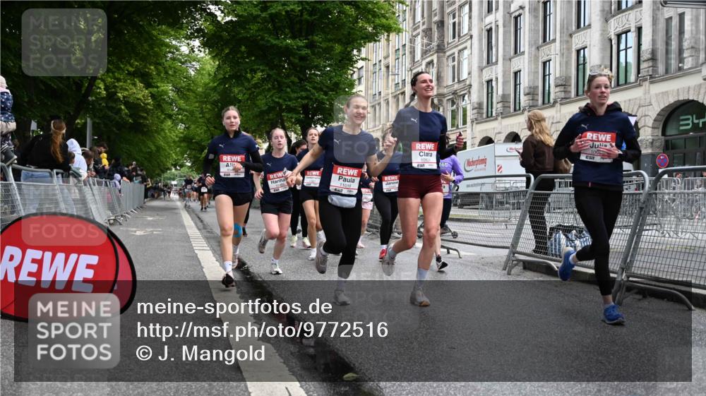 14.06.2026 - REWE Women's Run J. Mangold http://msf.ph/oto/9772516 14.06.2026 10:01:15 Ziel 10077, 10307, 10315, 10369, 10482, 10812, 10824, 10828, 10902, 10915, 10966, 11018, 11044, 11045, 11196, 11206, 11361 meine-sportfotos.de
