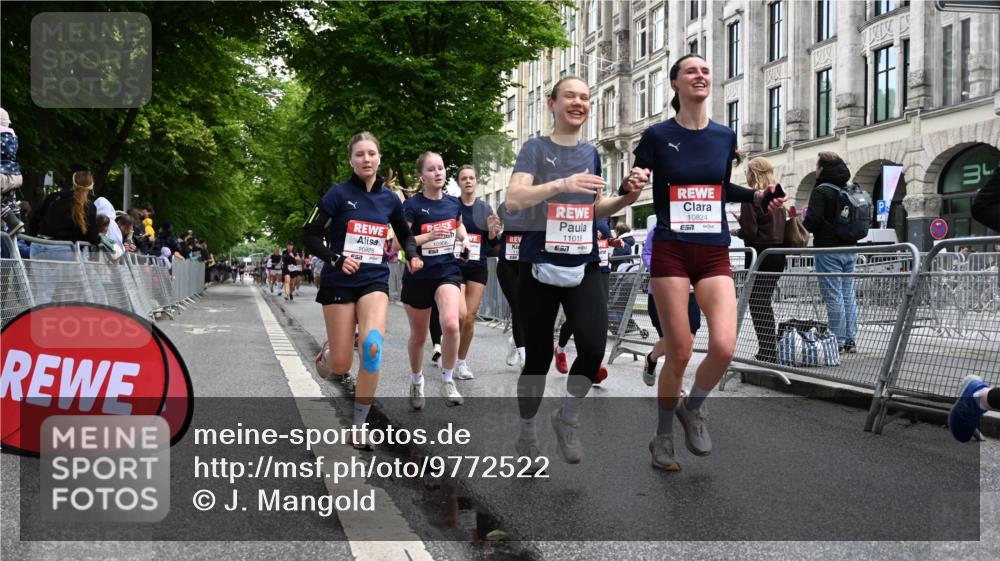 14.06.2026 - REWE Women's Run J. Mangold http://msf.ph/oto/9772522 14.06.2026 10:01:15 Ziel 10077, 10307, 10315, 10369, 10482, 10812, 10824, 10828, 10902, 10915, 10966, 11018, 11044, 11045, 11196, 11206, 11361 meine-sportfotos.de