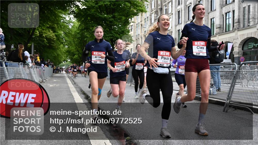14.06.2026 - REWE Women's Run J. Mangold http://msf.ph/oto/9772525 14.06.2026 10:01:15 Ziel 10077, 10307, 10315, 10369, 10482, 10812, 10824, 10828, 10902, 10915, 10966, 11018, 11044, 11045, 11196, 11206, 11361 meine-sportfotos.de