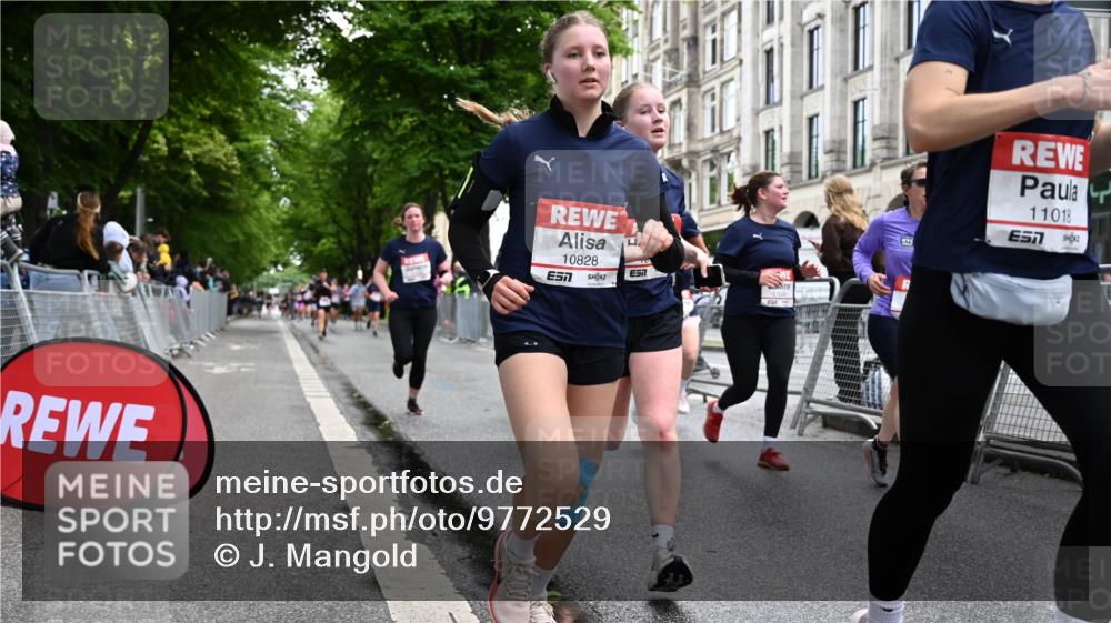 14.06.2026 - REWE Women's Run J. Mangold http://msf.ph/oto/9772529 14.06.2026 10:01:16 Ziel 10077, 10307, 10315, 10369, 10482, 10812, 10824, 10828, 10915, 10966, 11018, 11044, 11045, 11206, 11361 meine-sportfotos.de