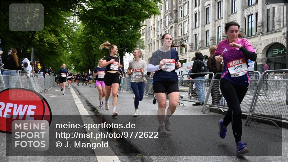 14.06.2026 - REWE Women's Run J. Mangold http://msf.ph/oto/9772622 14.06.2026 10:01:32 Ziel 10320, 10431, 10495, 10521, 10817, 10831, 11038, 11039, 11041, 11075, 11078, 11139, 11225, 11285 meine-sportfotos.de