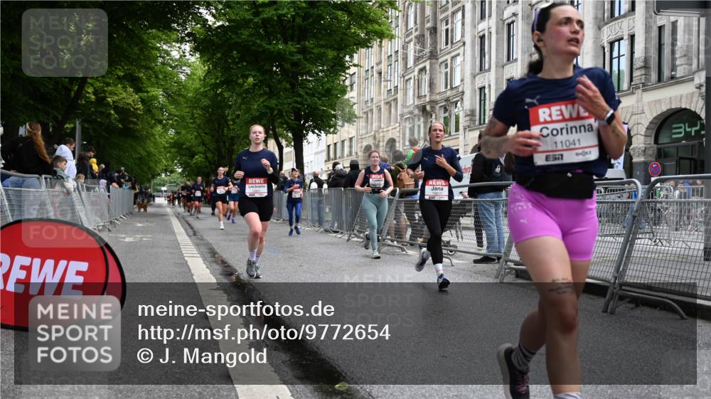 14.06.2026 - REWE Women's Run J. Mangold http://msf.ph/oto/9772654 14.06.2026 10:01:35 Ziel 10431, 10521, 10817, 11038, 11039, 11041, 11139, 11180, 11225, 11285, 11506 meine-sportfotos.de