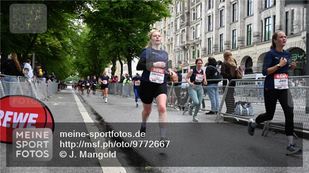 14.06.2026 - REWE Women's Run J. Mangold http://msf.ph/oto/9772667 14.06.2026 10:01:36 Ziel 10431, 10521, 10817, 11038, 11039, 11041, 11139, 11180, 11225, 11285, 11506 meine-sportfotos.de