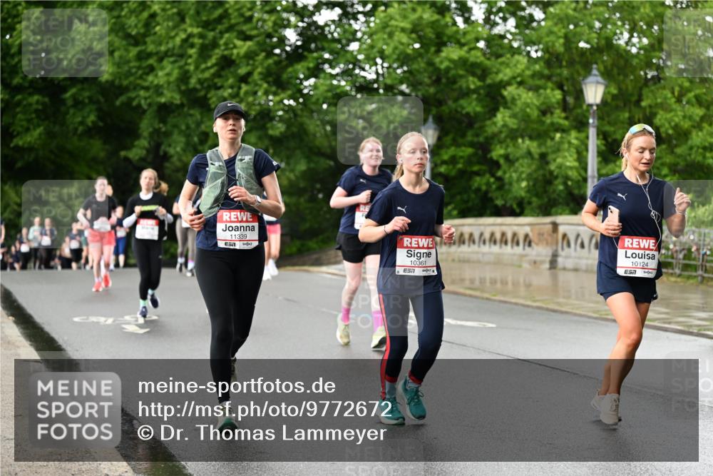 14.06.2026 - REWE Women's Run Dr. Thomas Lammeyer http://msf.ph/oto/9772672 14.06.2026 09:51:09 Laufen 11339, 10361, 10124 meine-sportfotos.de
