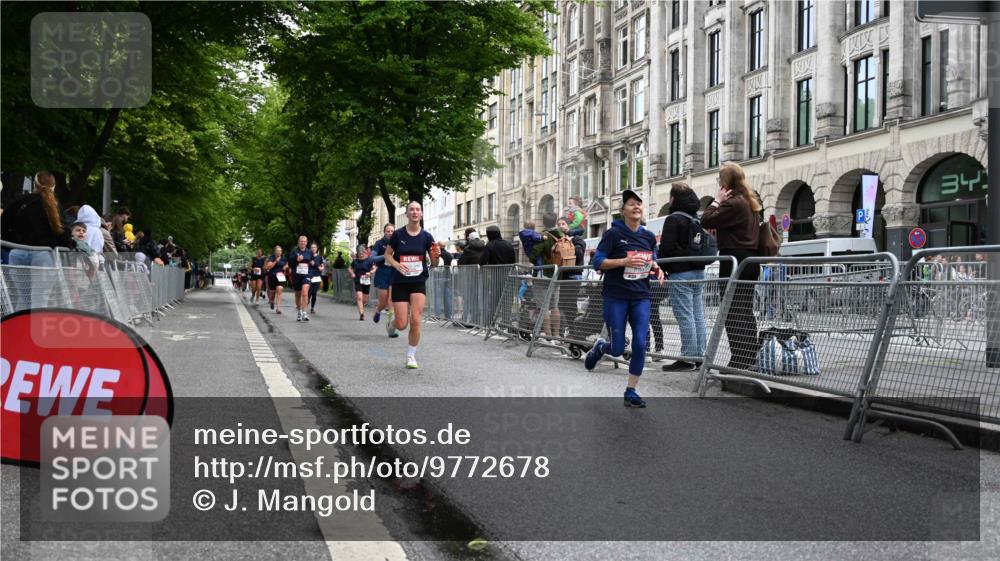 14.06.2026 - REWE Women's Run J. Mangold http://msf.ph/oto/9772678 14.06.2026 10:01:39 Ziel 10431, 10817, 10860, 11041, 11139, 11162, 11180, 11506 meine-sportfotos.de