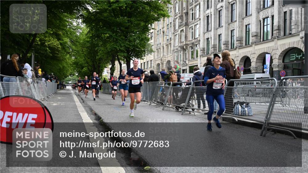 14.06.2026 - REWE Women's Run J. Mangold http://msf.ph/oto/9772683 14.06.2026 10:01:39 Ziel 10431, 10817, 10860, 11041, 11139, 11162, 11180, 11506 meine-sportfotos.de