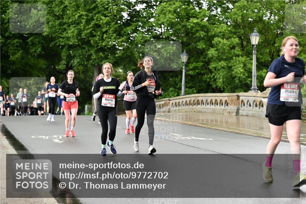 14.06.2026 - REWE Women's Run Dr. Thomas Lammeyer http://msf.ph/oto/9772702 14.06.2026 09:51:11 Laufen 11498, 10917, 10111 meine-sportfotos.de
