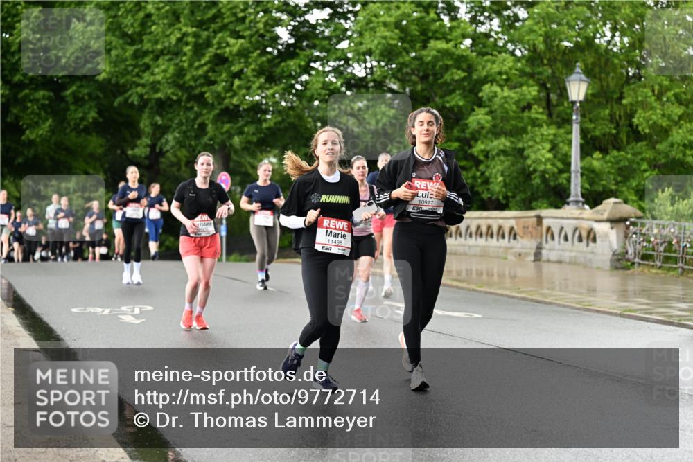 14.06.2026 - REWE Women's Run Dr. Thomas Lammeyer http://msf.ph/oto/9772714 14.06.2026 09:51:12 Laufen 11498, 57, 10917, 57 meine-sportfotos.de