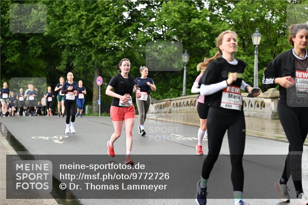 14.06.2026 - REWE Women's Run Dr. Thomas Lammeyer http://msf.ph/oto/9772726 14.06.2026 09:51:13 Laufen 11498, 10917 meine-sportfotos.de