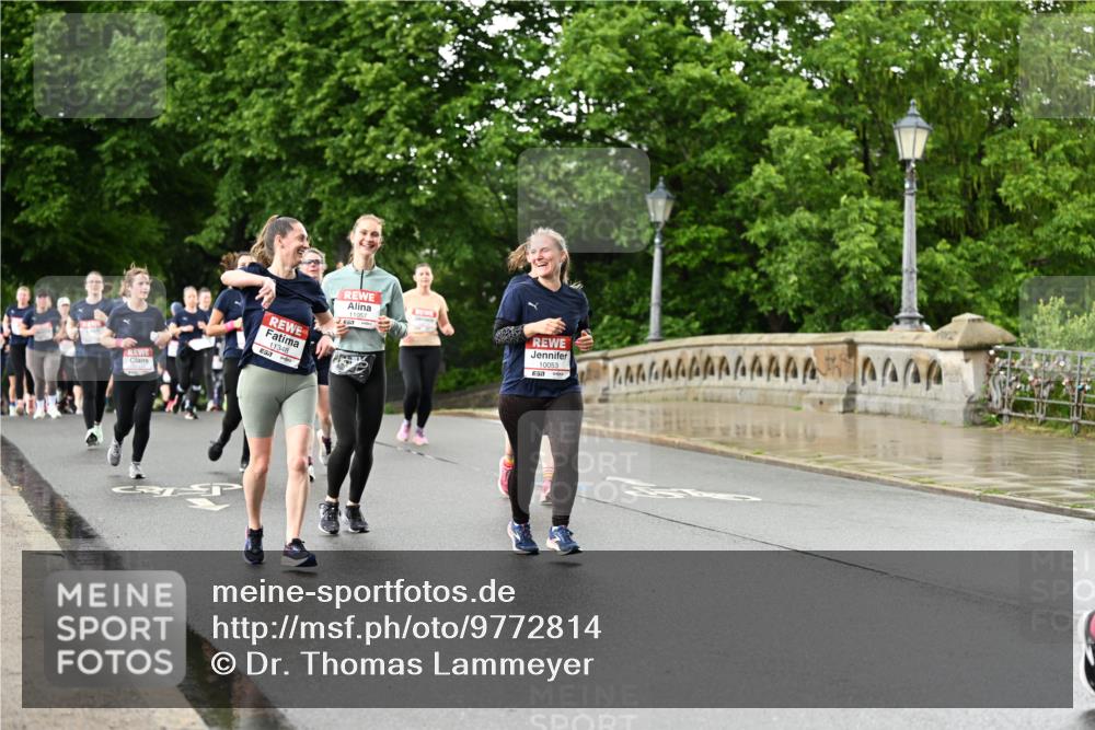 14.06.2026 - REWE Women's Run Dr. Thomas Lammeyer http://msf.ph/oto/9772814 14.06.2026 09:51:23 Laufen 11348, 557, 11057, 10053 meine-sportfotos.de