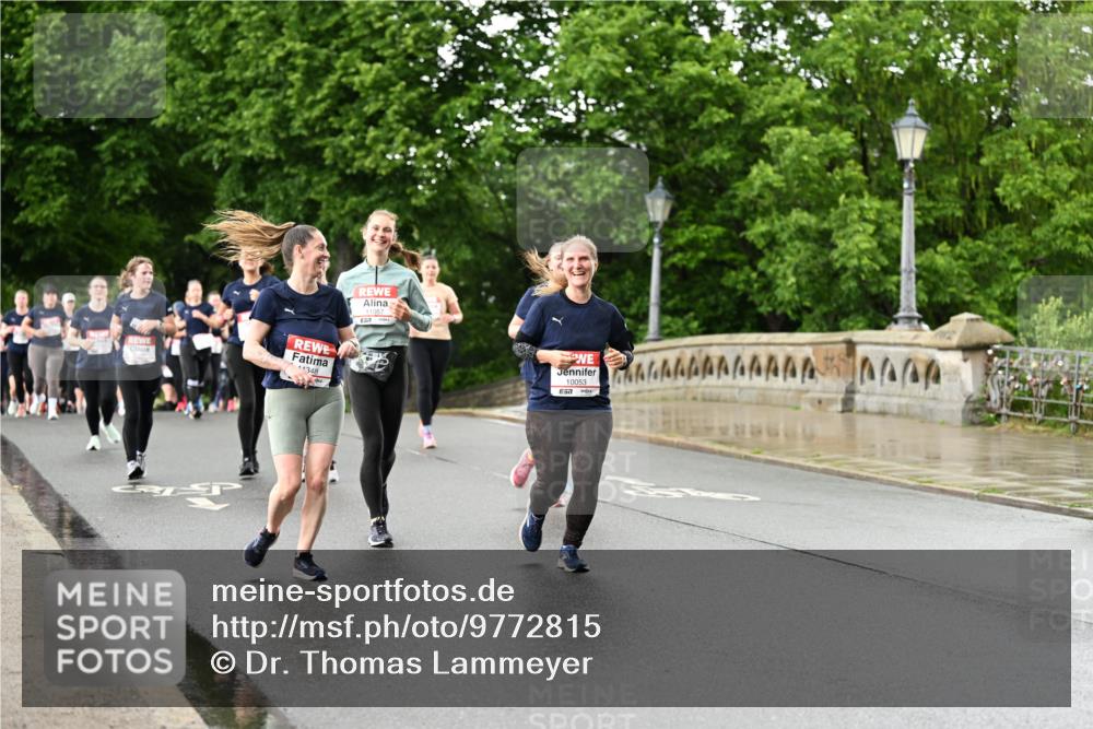 14.06.2026 - REWE Women's Run Dr. Thomas Lammeyer http://msf.ph/oto/9772815 14.06.2026 09:51:23 Laufen 71348, 11057, 57, 10053 meine-sportfotos.de