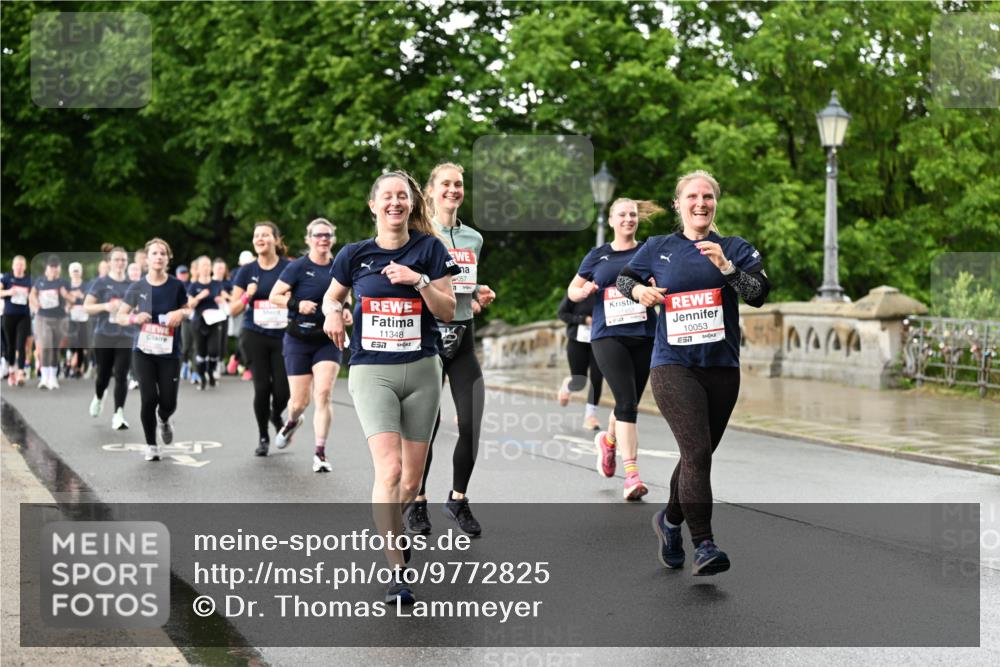 14.06.2026 - REWE Women's Run Dr. Thomas Lammeyer http://msf.ph/oto/9772825 14.06.2026 09:51:24 Laufen 11348, 10053, 7222 meine-sportfotos.de